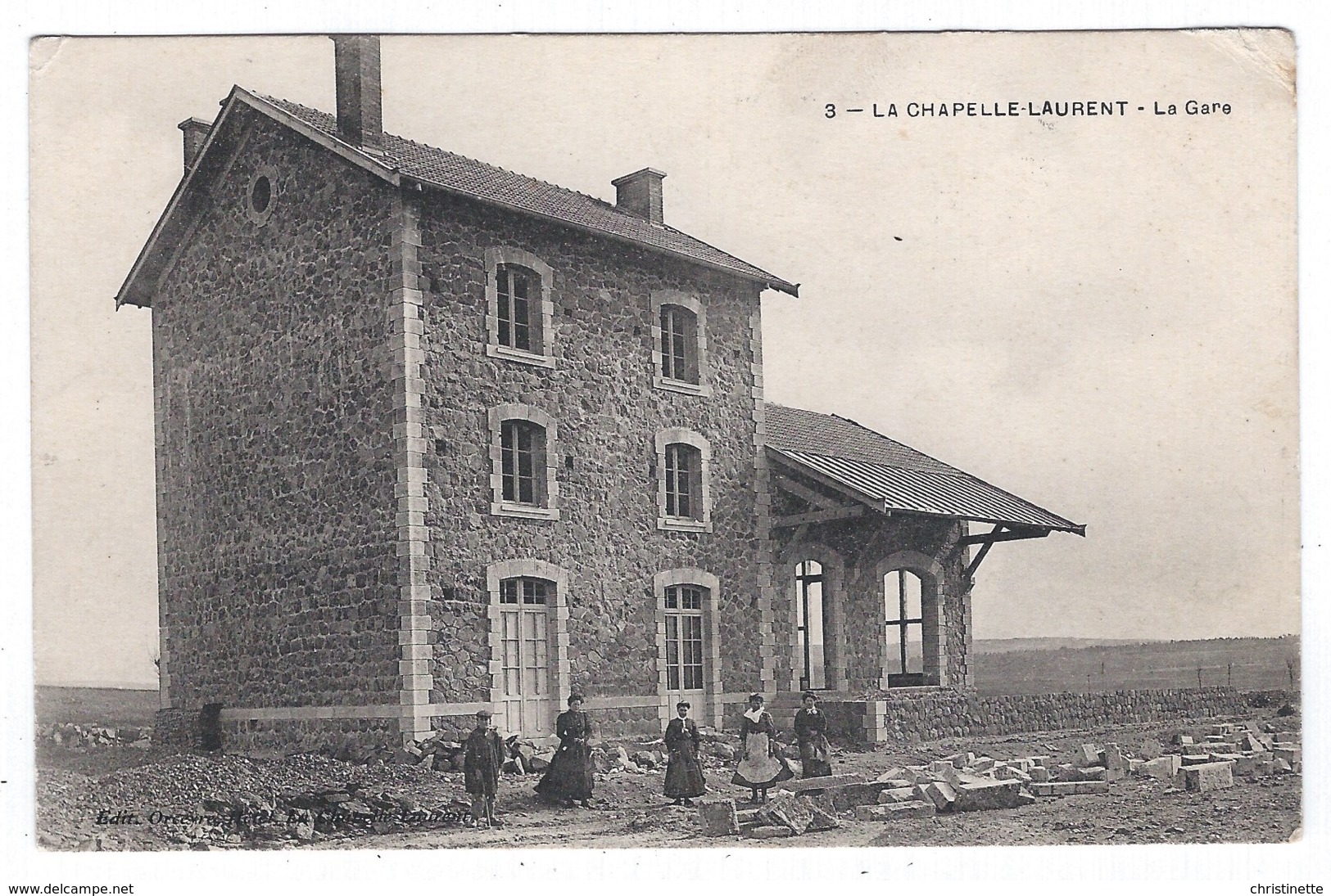 15  La CHAPELLE-LAURENT    La Gare - Autres & Non Classés