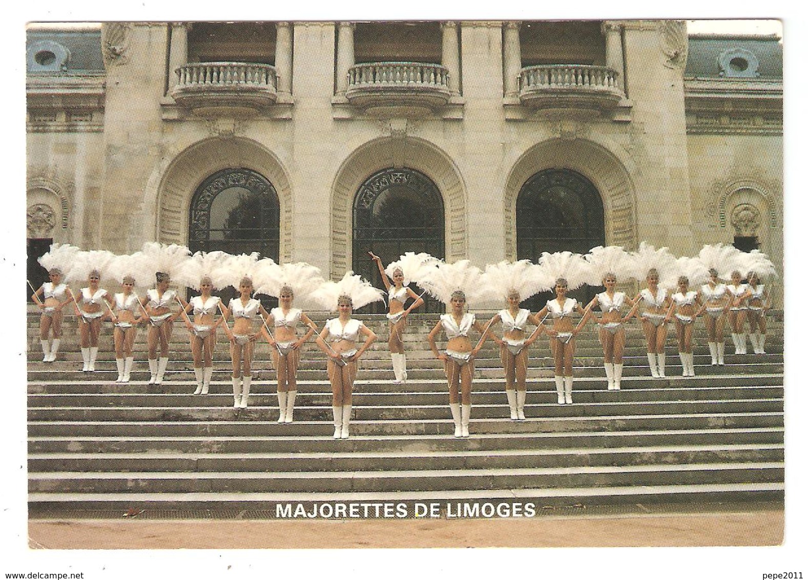 CPA 87 MAJORETTES DE LIMOGES à La Cavalcade De Montargis 1989 - Vue Partielle De La Troupe - Limoges