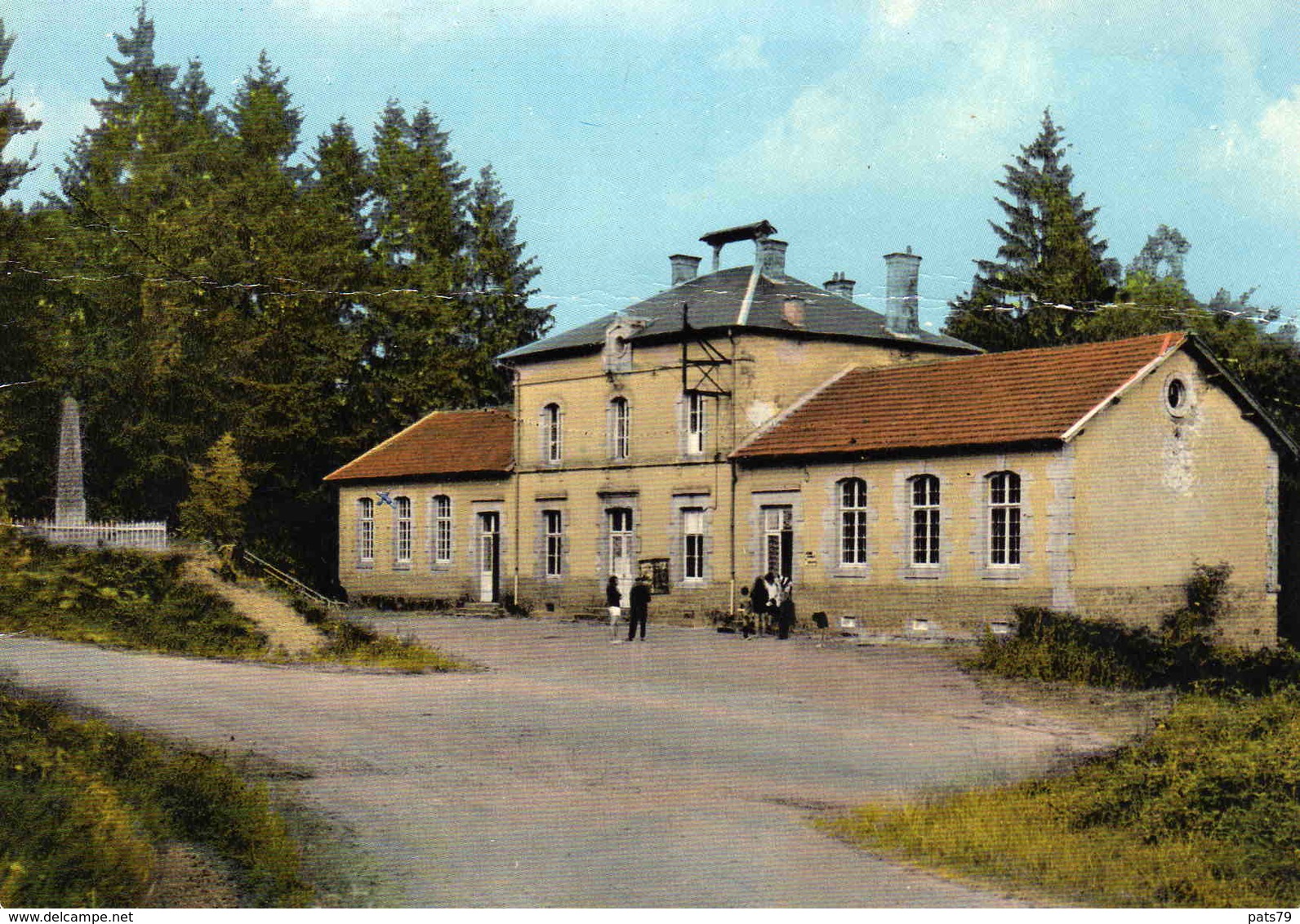 LA COURTINE  - Colonie  De Vacances De Sarsoux - La Courtine