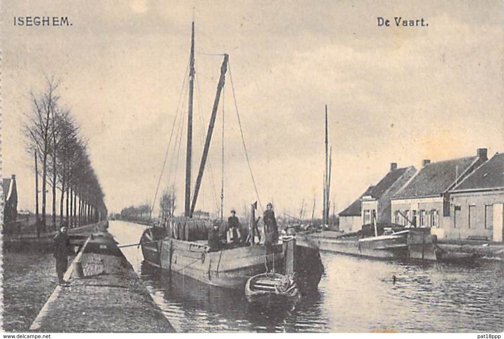 PENICHES Barge ( Belgique ) ISEGHEM De Vaart - PENICHE En Bon 1er Plan - CPA - Lastkähne Aken Chiatte Barcazas - Houseboats