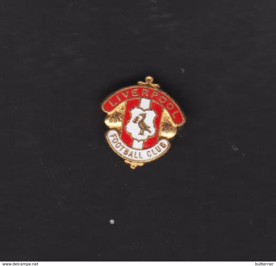 LIVERPOOL -  RED  AND WHITE  BADGE , MADE BY GOMM -,  FINE CONDITION - Football