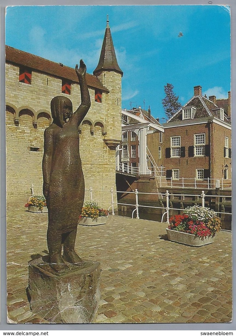 NL.- ZIERIKZEE. Gedenkteken Watersnoodramp 1 Februari 1953 - Sculture