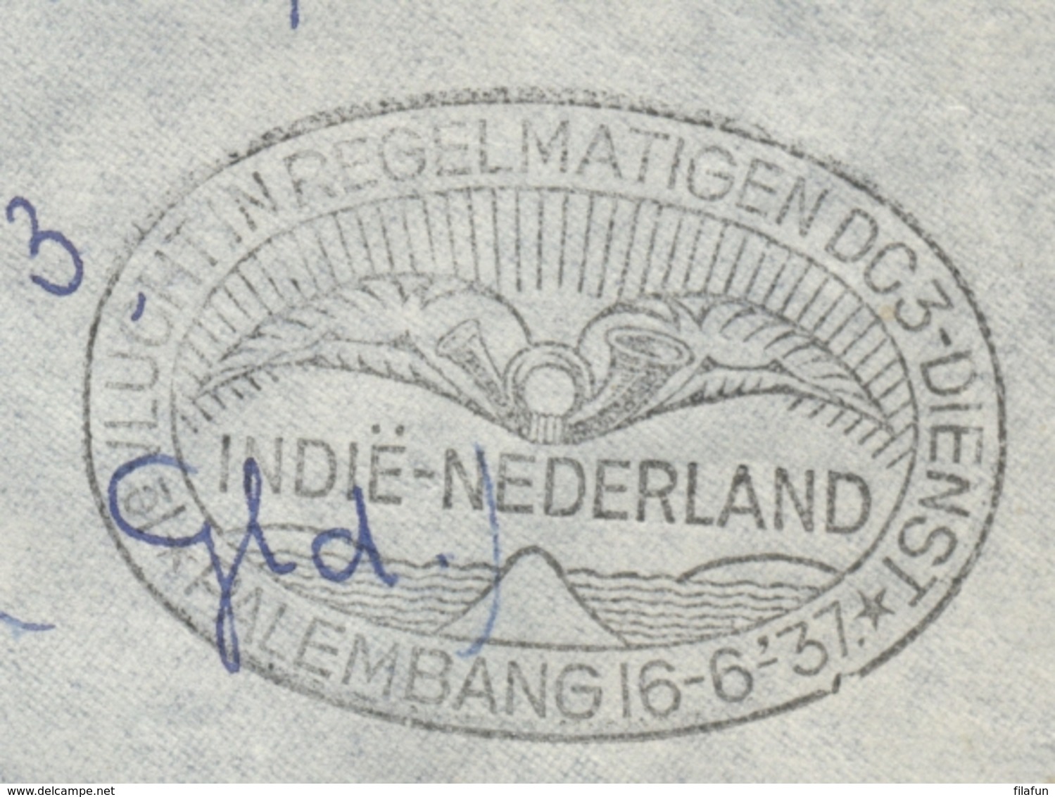 Nederlands Indië - 1937 - 2x 30 Cent Luchtpost, Driehoekzegel In Paar Op Openingsvlucht Van Palembang Naar Wageningen - Netherlands Indies