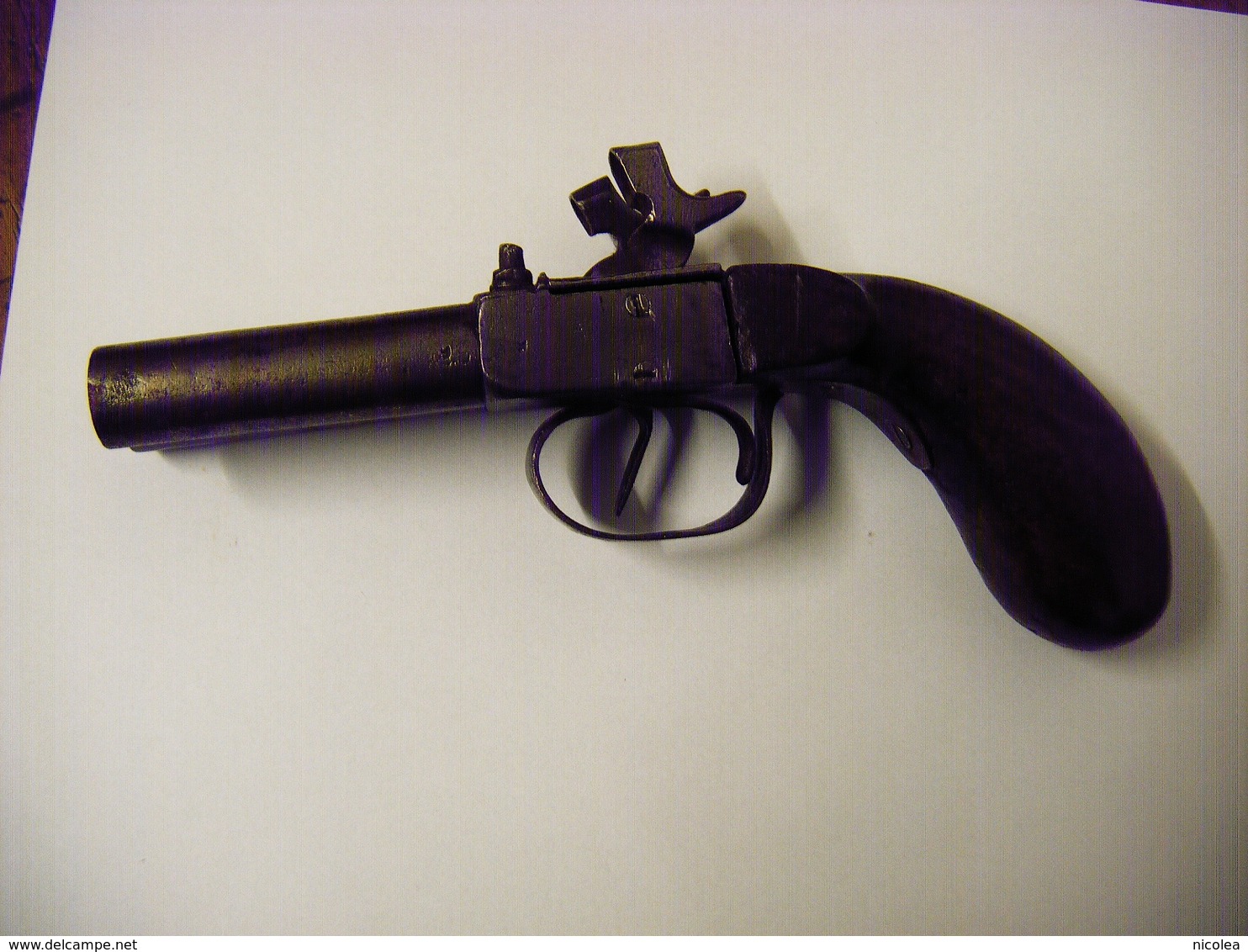 ANCIEN PISTOLET XIX° DEUX CANONS - Armes Neutralisées