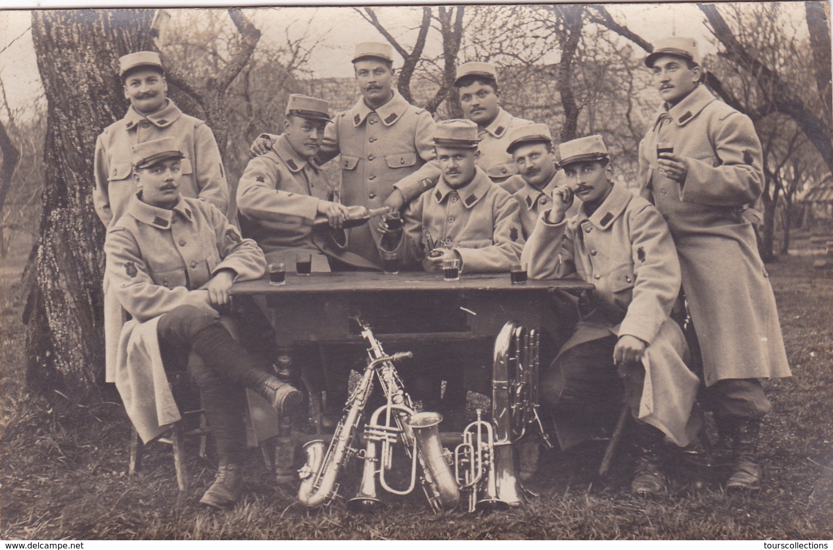 Carte Photo 39 @ MILITAIRES MUSICIENS Saxophone - Tambour Cavet Du 260 ° De Sellières Et Milleron De Saint Aubin (Jura) - Autres & Non Classés