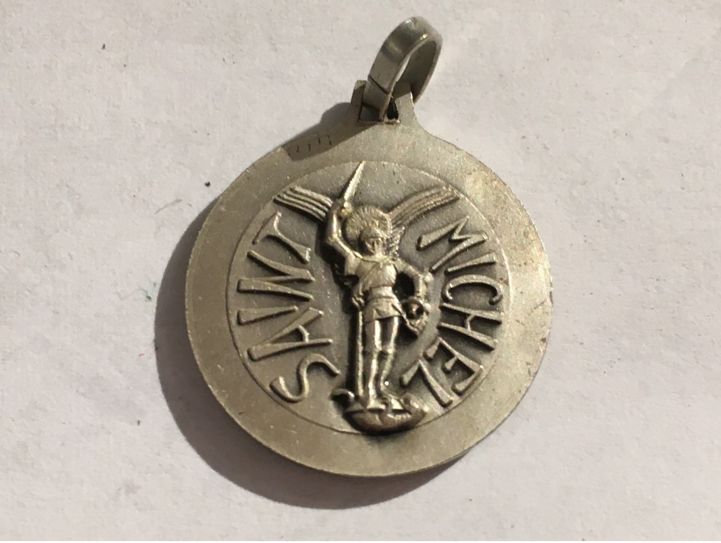 267/ MEDAILLE  RELIGIEUSE SAINT MICHEL - Religion & Esotericism