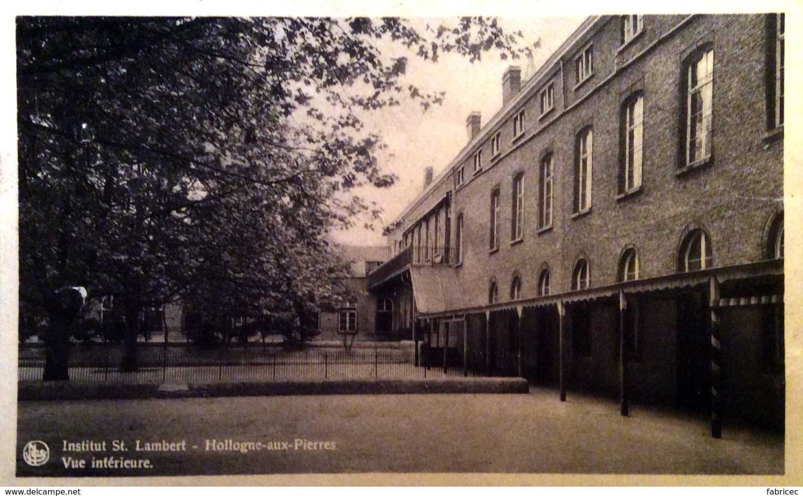 Hollogne-aux-Pierres - Institut St Lambert - Vue Intérieure - Grâce-Hollogne
