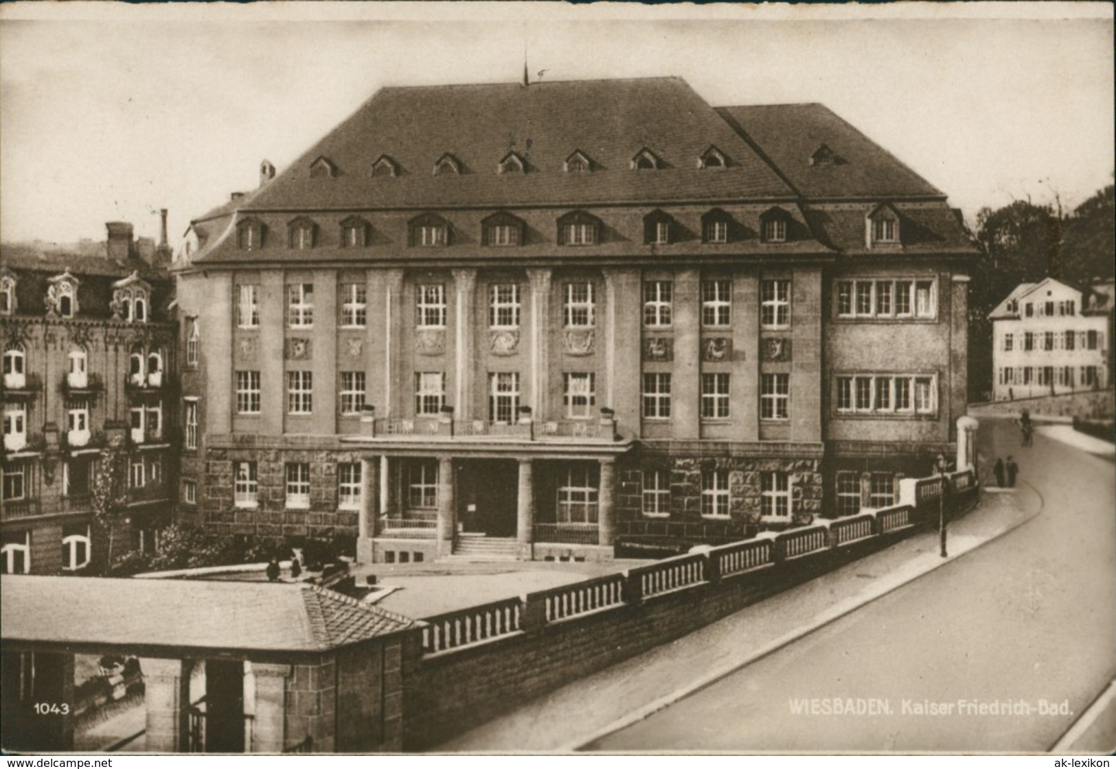 Ansichtskarte Wiesbaden Straße Am Kaiser Friedrich Bad 192 - Wiesbaden