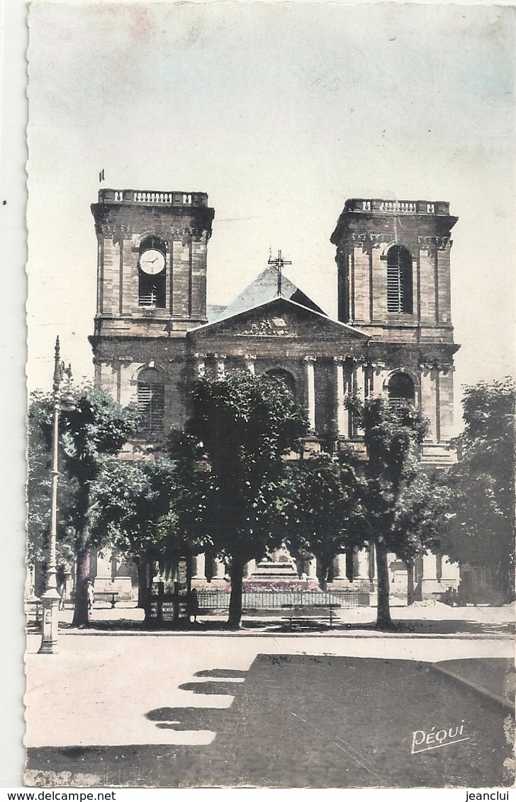 CPSM FORMAT CPA .  BELFORT .  BASILIQUE DE SAINT-CHRISTOPHE . PETITE COLORISATION  AFFR AU VERSO LE 15-7-1960 . 2 SCANES - Belfort - Stad