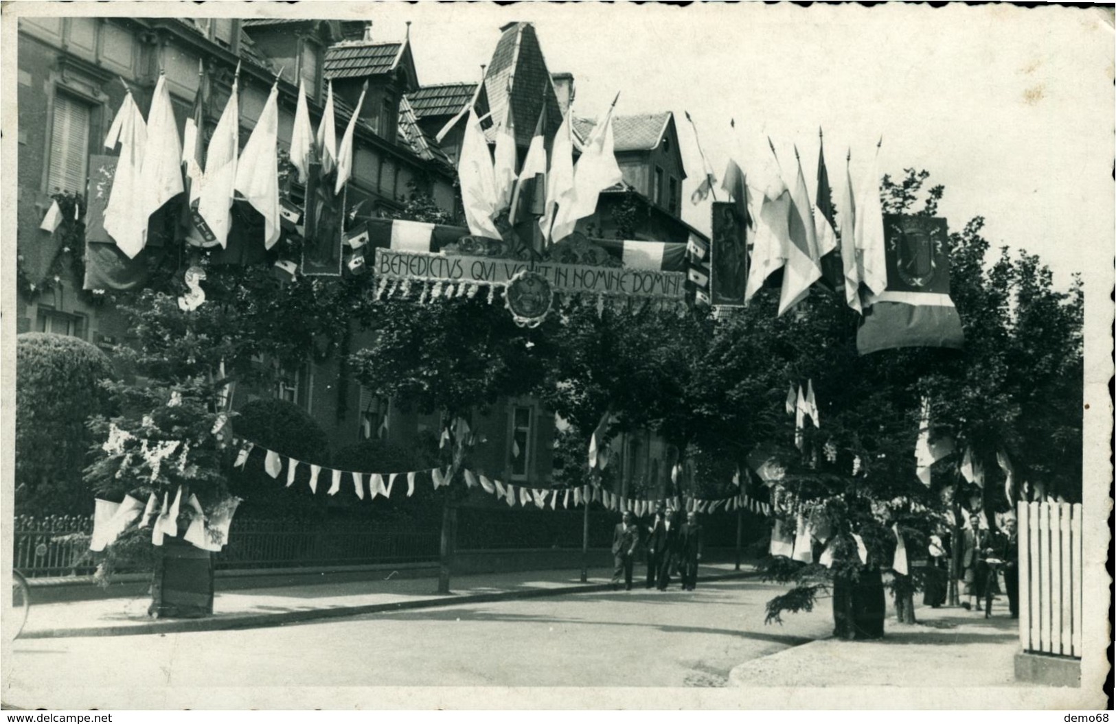 Colmar CPA 68 Haut-Rhin Fête Religieuse Carte Photo " Rue Des Américains"? Photo Boehrer Colmar - Colmar