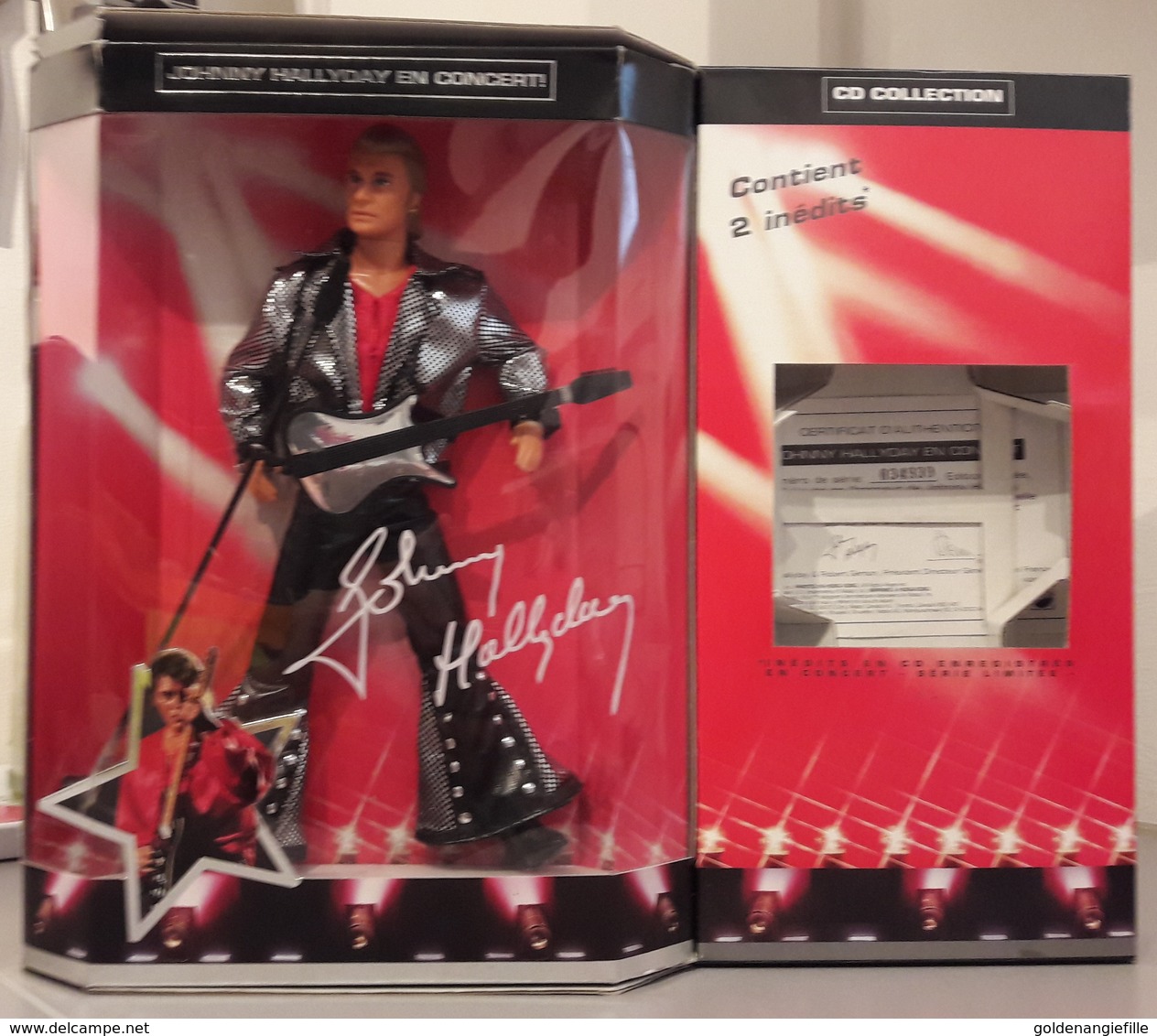 Poupée-figurine De Johhny Hallyday " En Concert " De Marque MATTEL - Autres & Non Classés