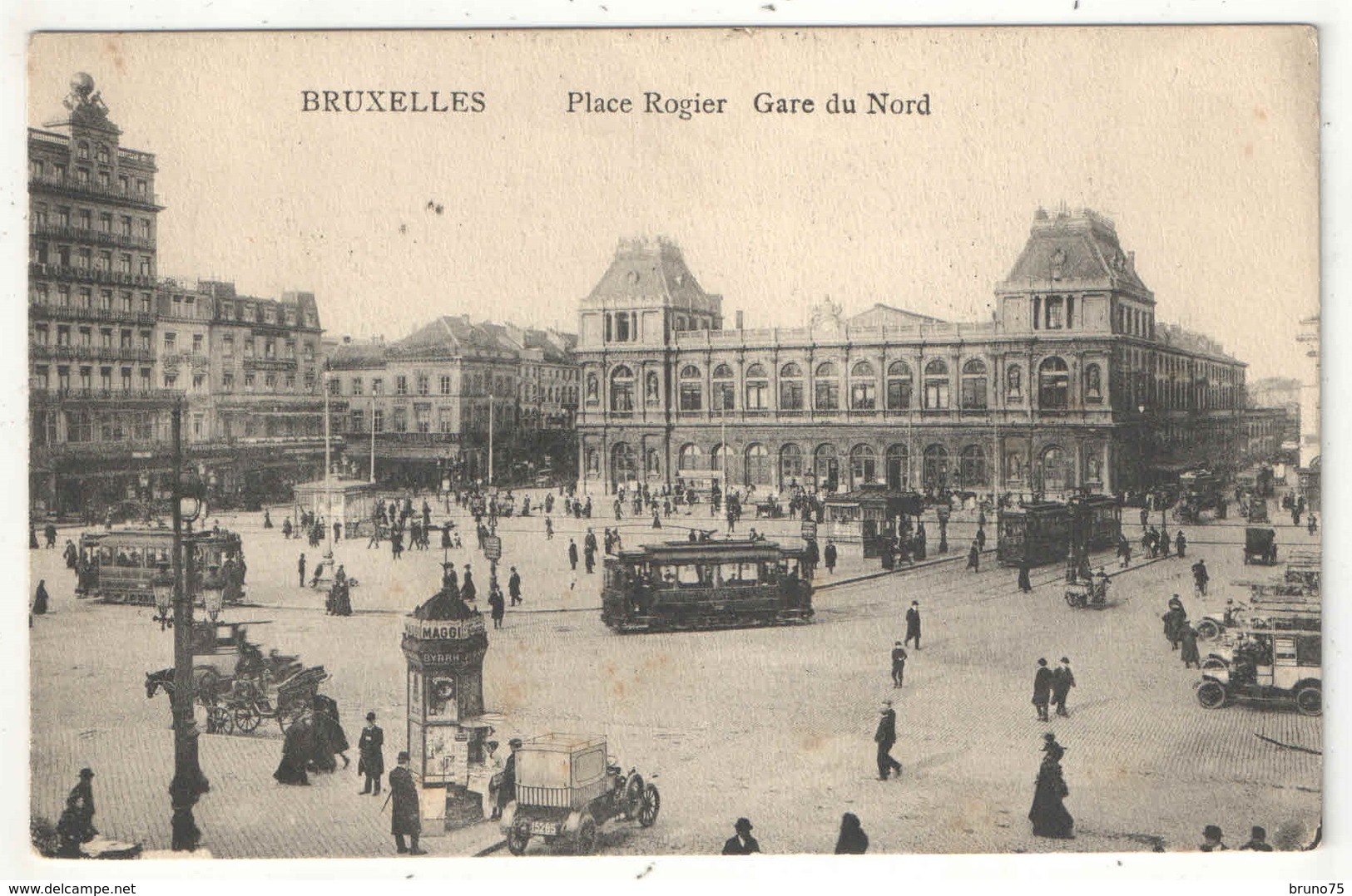 BRUXELLES - Place Rogier - Gare Du Nord - Tramways - Squares