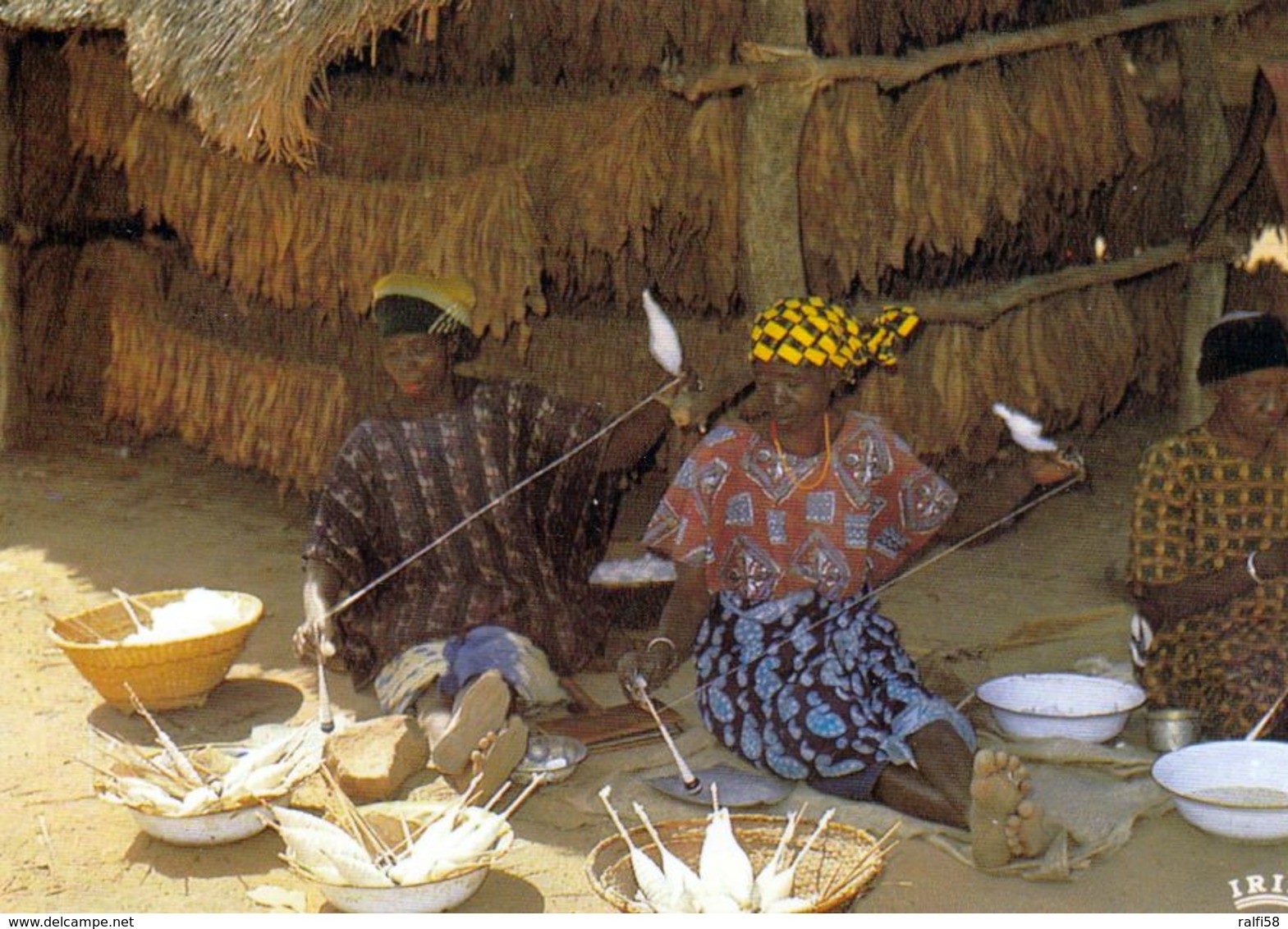 1 AK Tschad République Du Tchad * Frauen Beim Spinnen Von Baumwolle - IRIS Karte Nummer 8236 * - Tschad