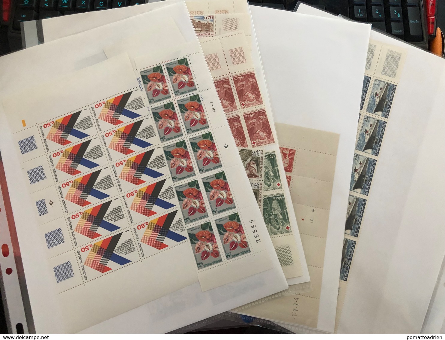 Lot De Moins De 200 Timbres Francais Datant Entre Les Années 70 Et 90 - Autres & Non Classés