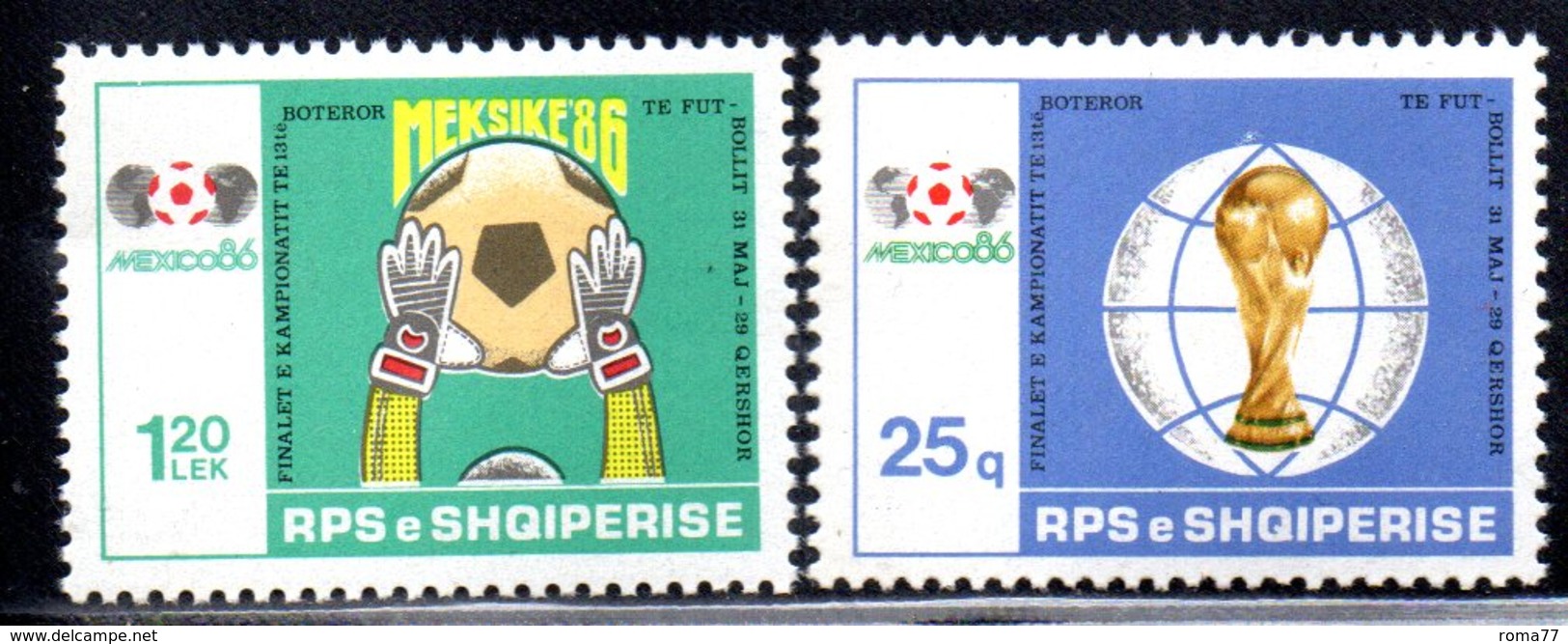 XP4010 - ALBANIA 1986 , Yvert Serie N. 2105/2106  ***   Messico Football - Albanië