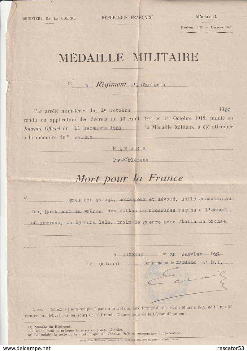 Très Rare Livre D'or  Des Morts De La Grande Guerre Commune De Pré-en-pail (53) Avec Lettres Et Courrier Pour Un Poilu - 1914-18