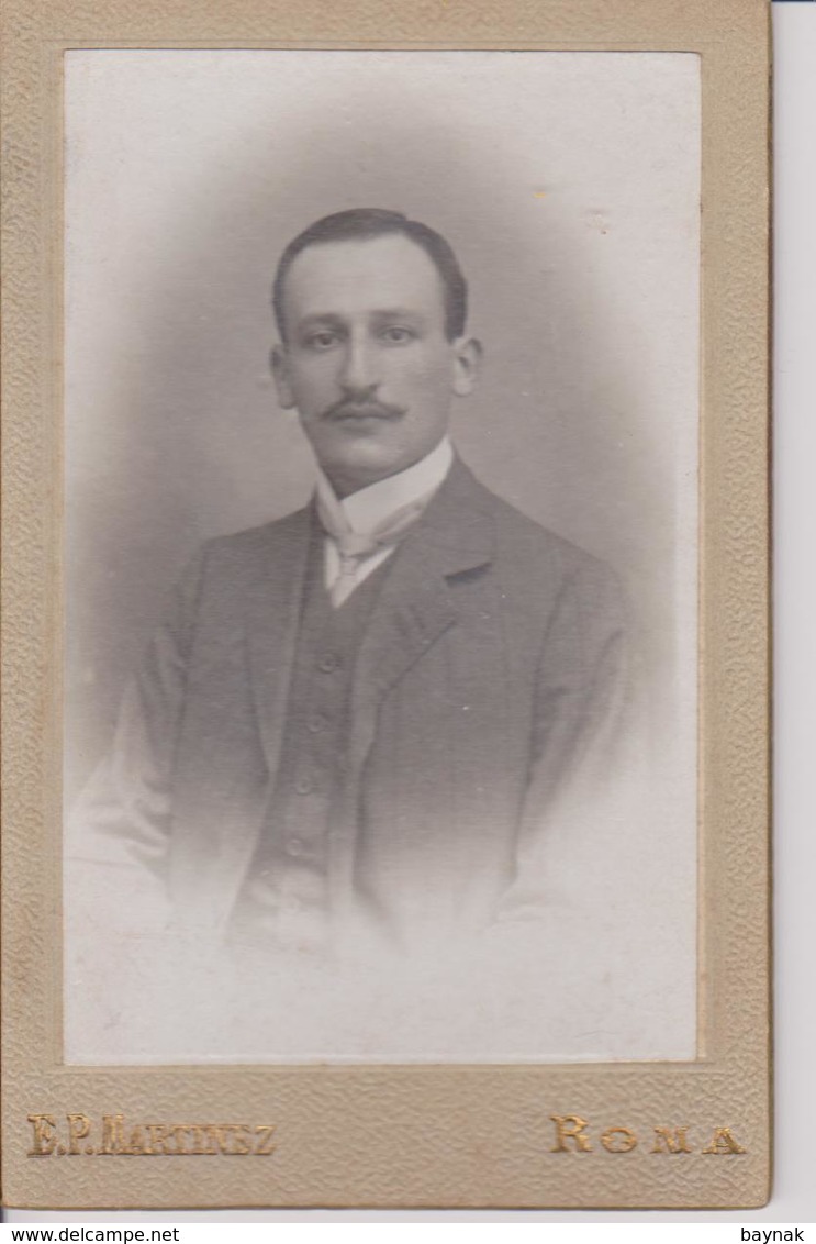 IT37  ~  CABINET  PHOTO,  CDV   ~  ITALIA, ROMA  ~     MANN  ~  PHOTO  E. P. MARTINEZ  ~  10,5 Cm  X 6,5 Cm - Alte (vor 1900)