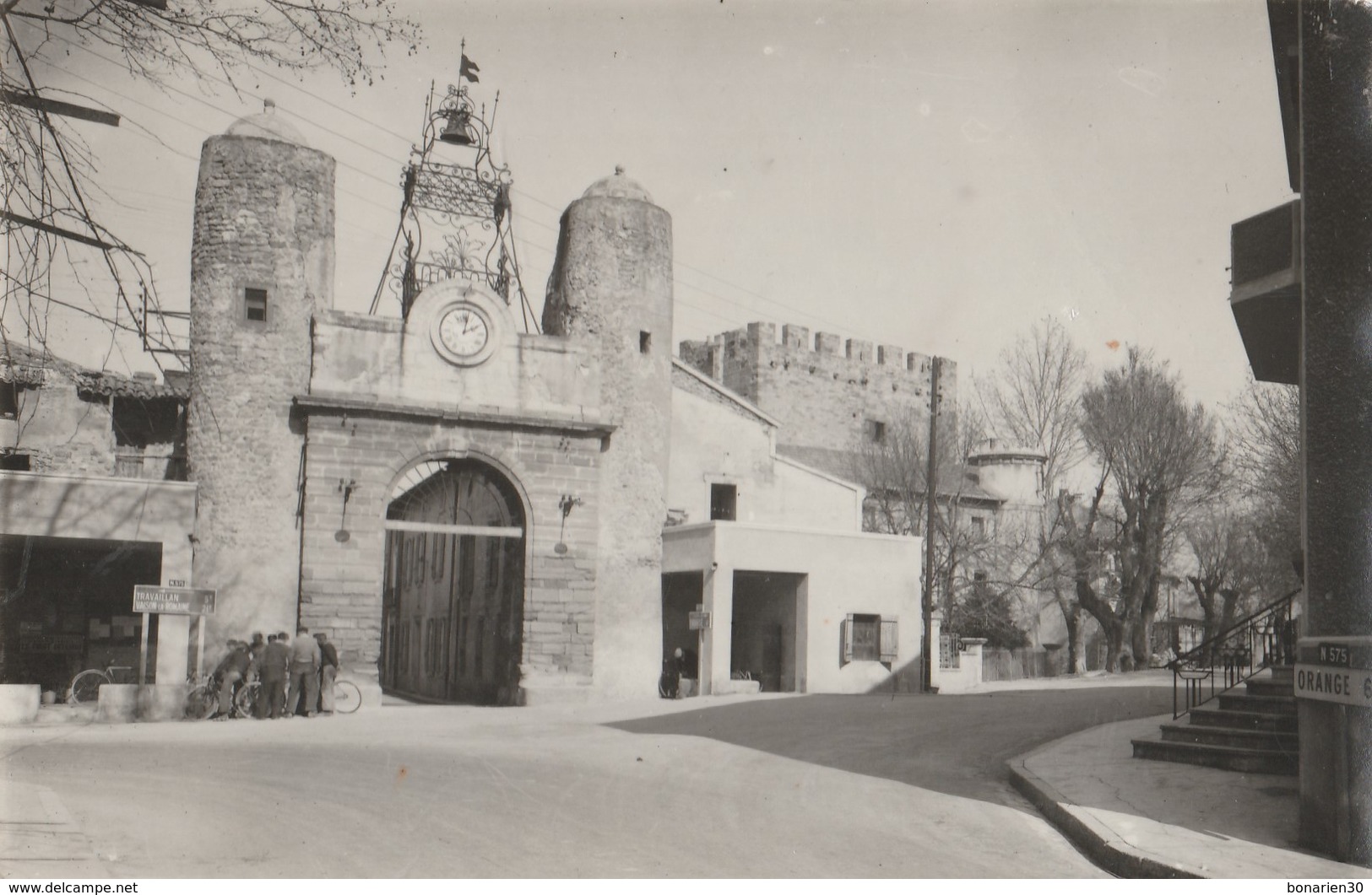 CARTE-PHOTO  84 CAMARET PORTAIL DU MIDI ANIME - Camaret Sur Aigues