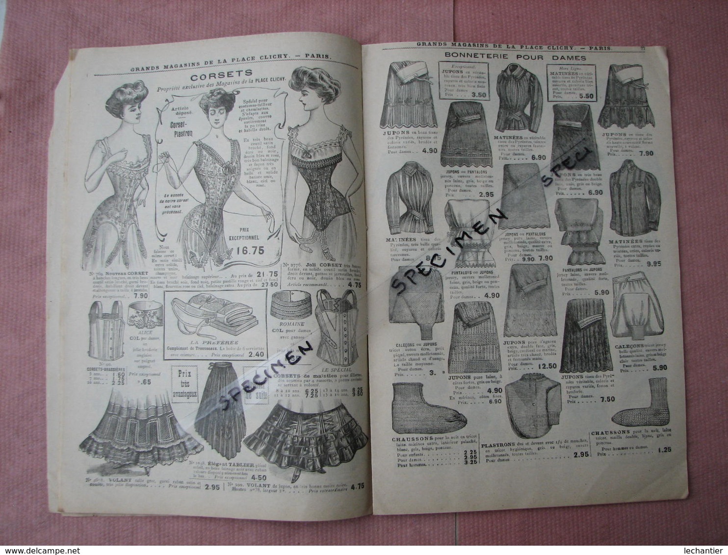 A La Place Clichy Hiver 1907/08 Vetements, Chapeaux, Chaussures, 64 Pages + 2 Pages Echantillons - Textile & Vestimentaire