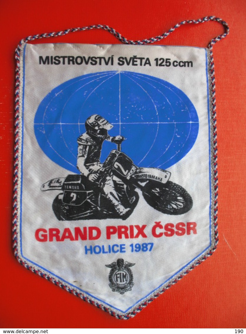 MOTOCROSS.MOTO CROSS.Flag.GRAND PRIX CSSR-HOLICE.FIM. - Habillement, Souvenirs & Autres