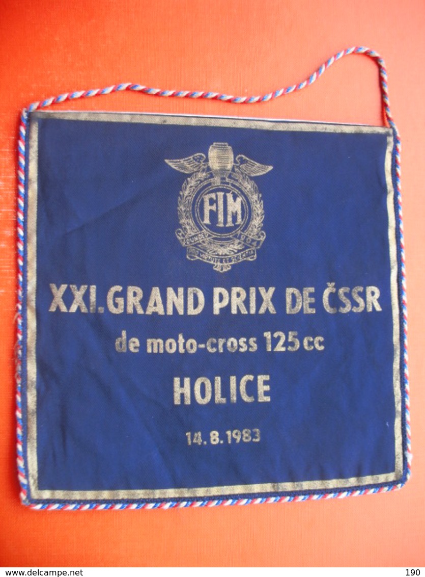 MOTOCROSS.MOTO CROSS.Flag.GRAND PRIX CSSR-HOLICE.FIM. - Habillement, Souvenirs & Autres