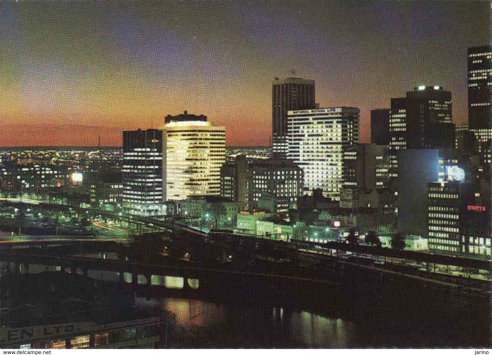 Australia >   Victoria (VIC) > Melbourne, Yarra River And Skyline By Night, Unused, Mint - Melbourne