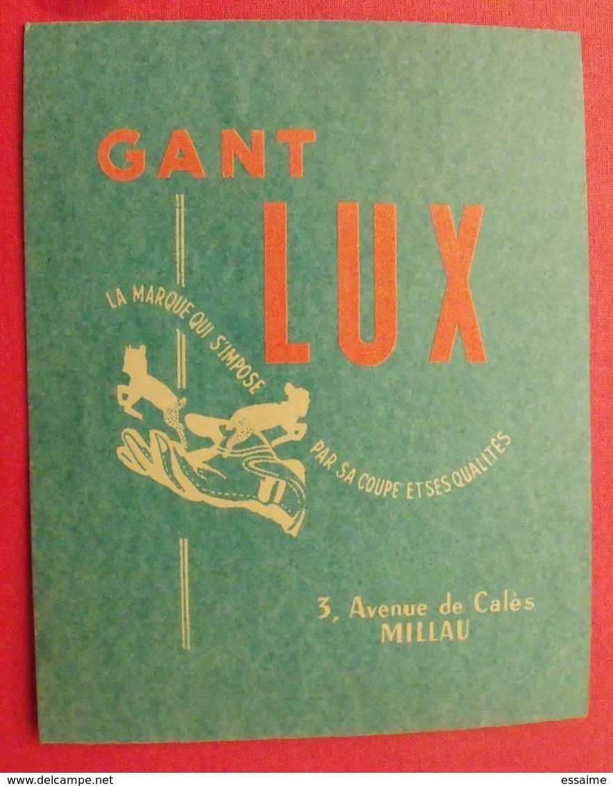 Plaque Publicité Gant Lux. Millau. Marcel Jost. 1957. Carton Imprimé Flockée. Patte Métal. Rare. - Plaques En Carton