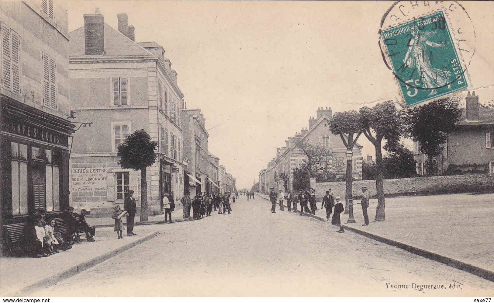 FOURCHAMBAULT - Rue Gambetta - Café Louis - Autres & Non Classés