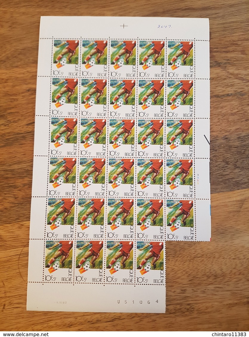 Lot feuilles incomplètes (manque 1) de timbres Belgique - Année 1982