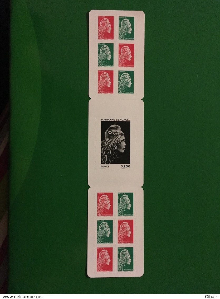 (2018) - Carnet 13 Timbres Marianne L'Engagée Autocollants - 2018-2023 Marianne L'Engagée