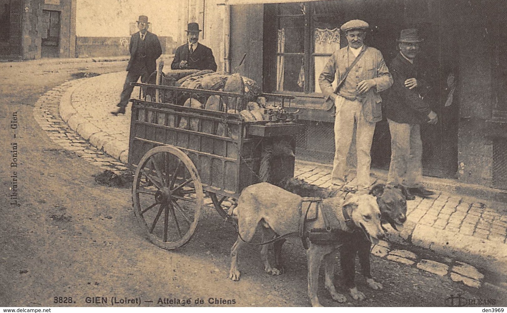 Gien - Attelage De Chiens - Boulanger - Cecodi N'701 - Gien