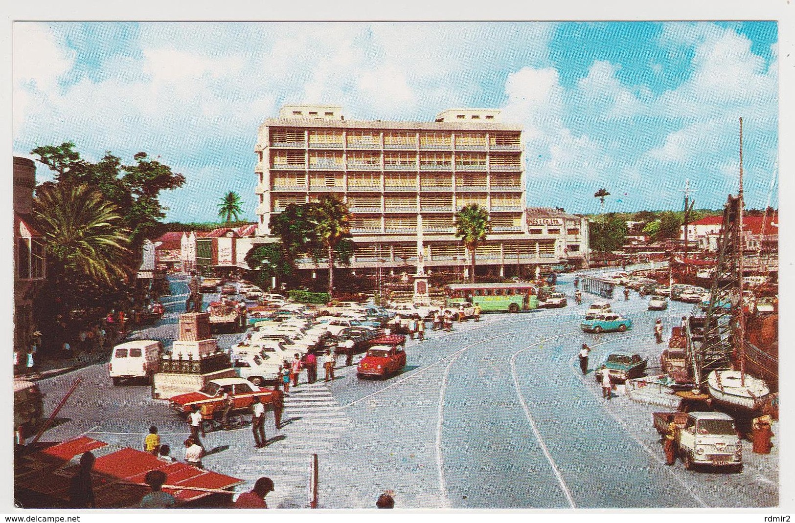 1185/ BARBADOS Bridgetown.- Bus. Cars, Voitures, Coches, Macchine, Autos.- Non écrite. Unused. No Escrita. Non Scritta. - Barbades