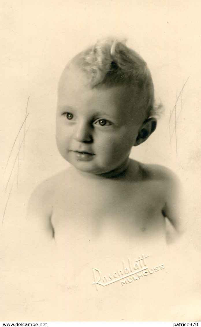 PHoto D'un Joli Bébé Prise Par Studio Rosenblatt à Mulhouse Le 15 Mars 1949 - Anonymous Persons