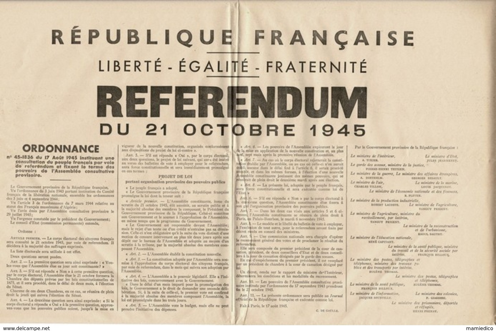 Documents GENERAL DE GAULLE Révision De La CONSTITUTION 10 Scans+ Dépliant 10 Vues Colombey+ 4 Documents Autres - Historical Documents