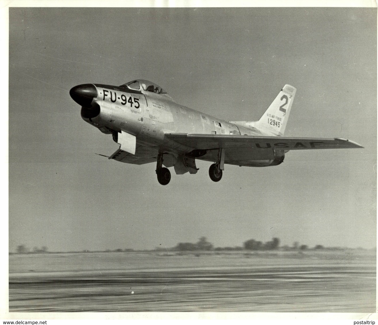 NORTH AMERICAN    SABRE  F86       +-  26 * 20 CM - Aviación