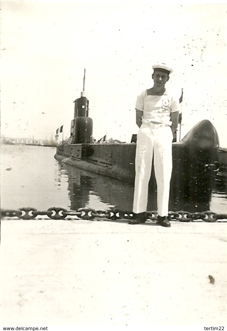 ( BATEAU DE GUERRE )( SOUS MARIN  ) ( ANDROMEDE )  ( MILITAIRES ) ( METIERS )( MARINS )JUIN 1957 - Boats