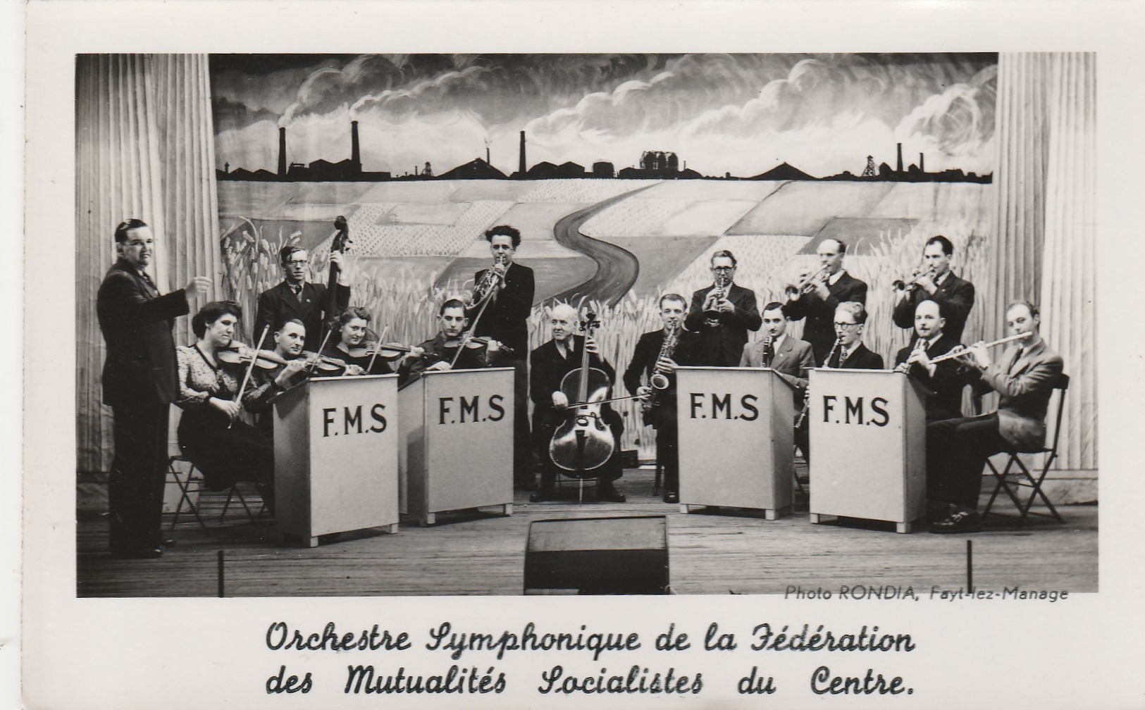 Orchestre Symphonique De La Fédération Des Mutualités Socialistes ; (Photo Rondia , Fayt-lez-Manage(La Louvière) Violon - Manage