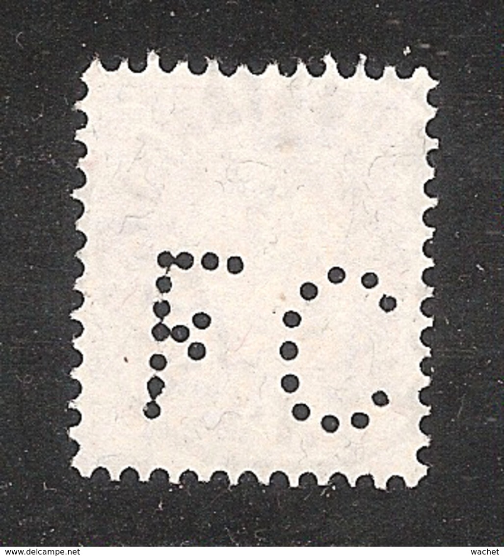 Perfin/perforé/lochung Switzerland No 105  TYPE II 1908-1933 - Hélvetie Assise Avec épée  FC - Perforés