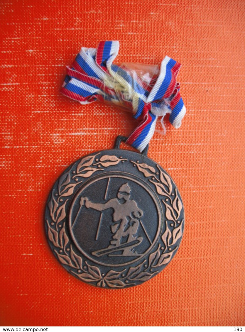 Skiing Medal JUGOSLAVIJA(SLOVENIJA).Javornik - Sports D'hiver