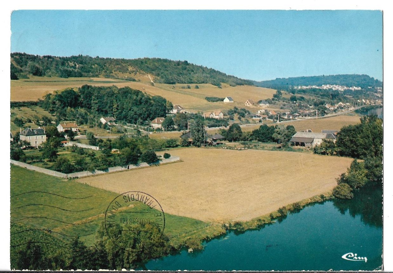 CPM  De  PASLY  (02)  -  Vue  Aérienne    //   TBE - Autres & Non Classés