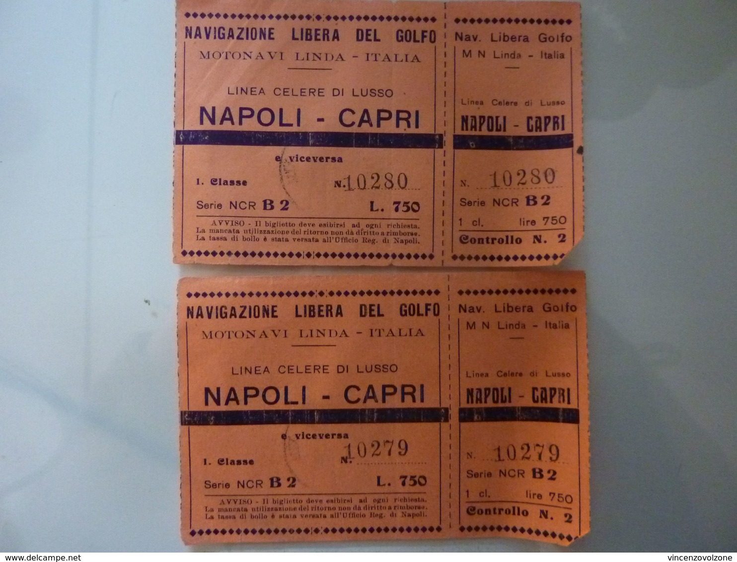 Lotto 2 Biglietti "NAVIGAZIONE LIBERA DEL GOLFO MOTONAVI LINDA - ITALIA Napoli / Capri" - Europe
