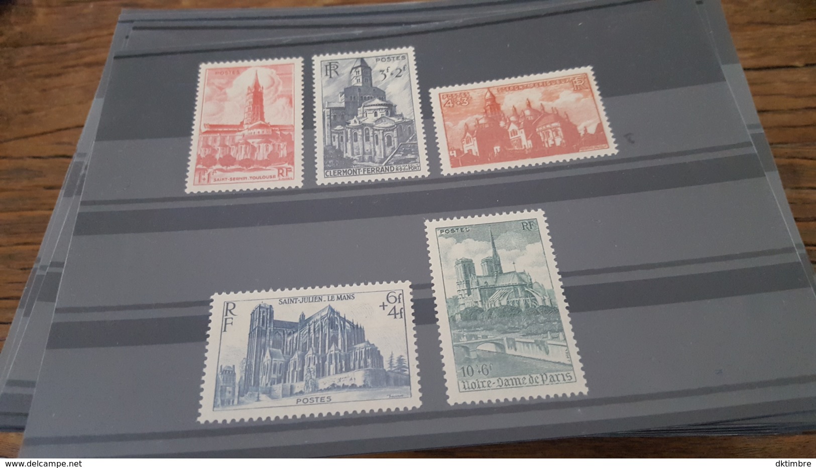 LOT 435036 TIMBRE DE FRANCE NEUF** LUXE N°772 A 776 - Unused Stamps