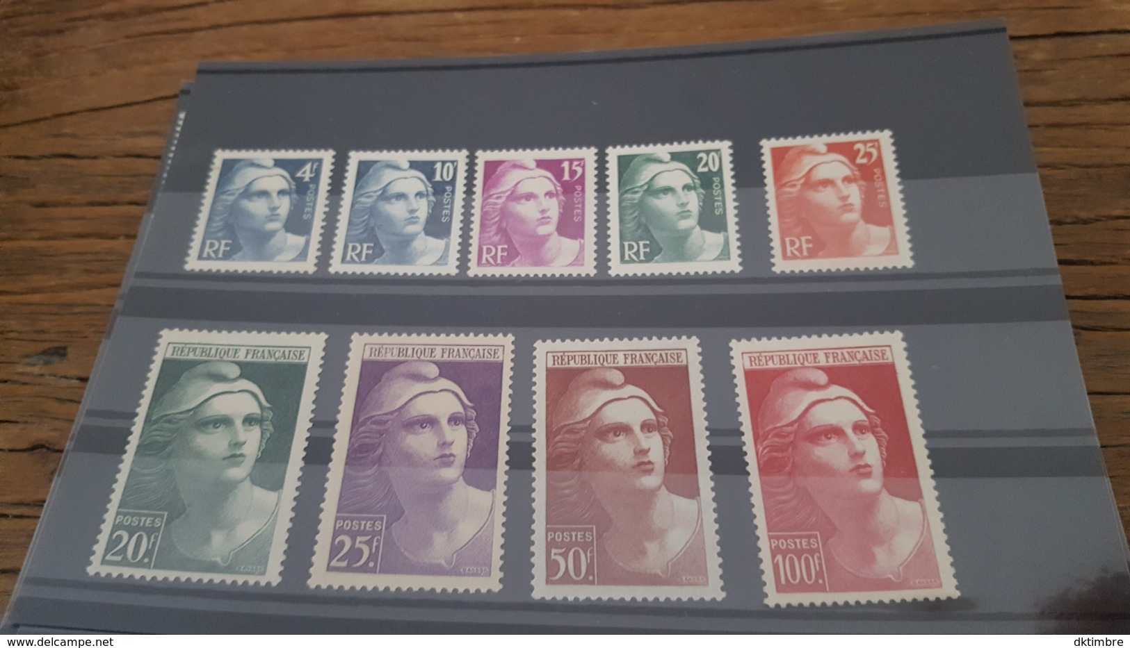 LOT 435091 TIMBRE DE FRANCE NEUF** LUXE N°725 A 733 - Unused Stamps