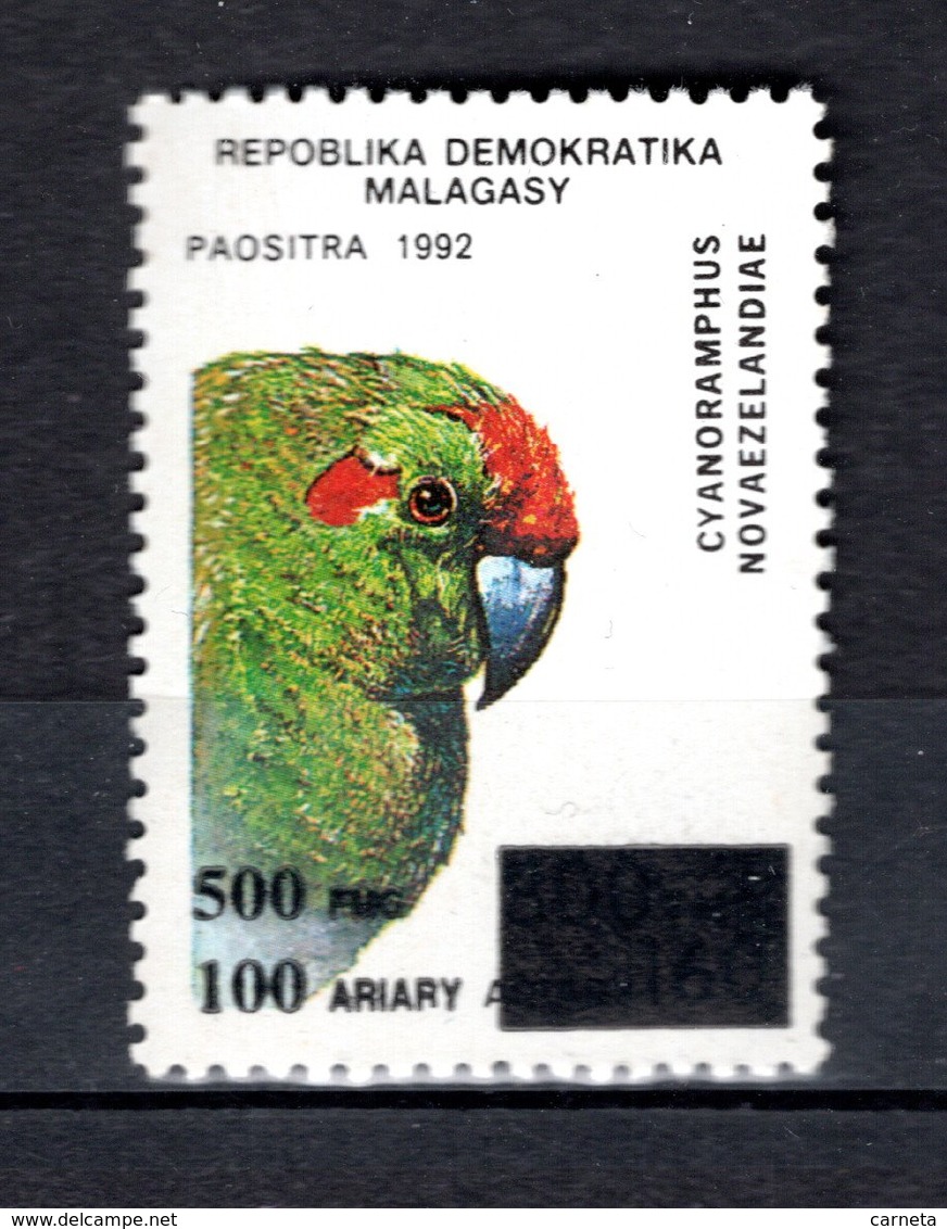 MADAGASCAR N° YVERT 1681AJ  SURCHARGE NEUF SANS CHARNIERE COTE MICHEL 100.00€  OISEAUX  ANIMAUX  VOIR DESCRIPTION - Madagaskar (1960-...)