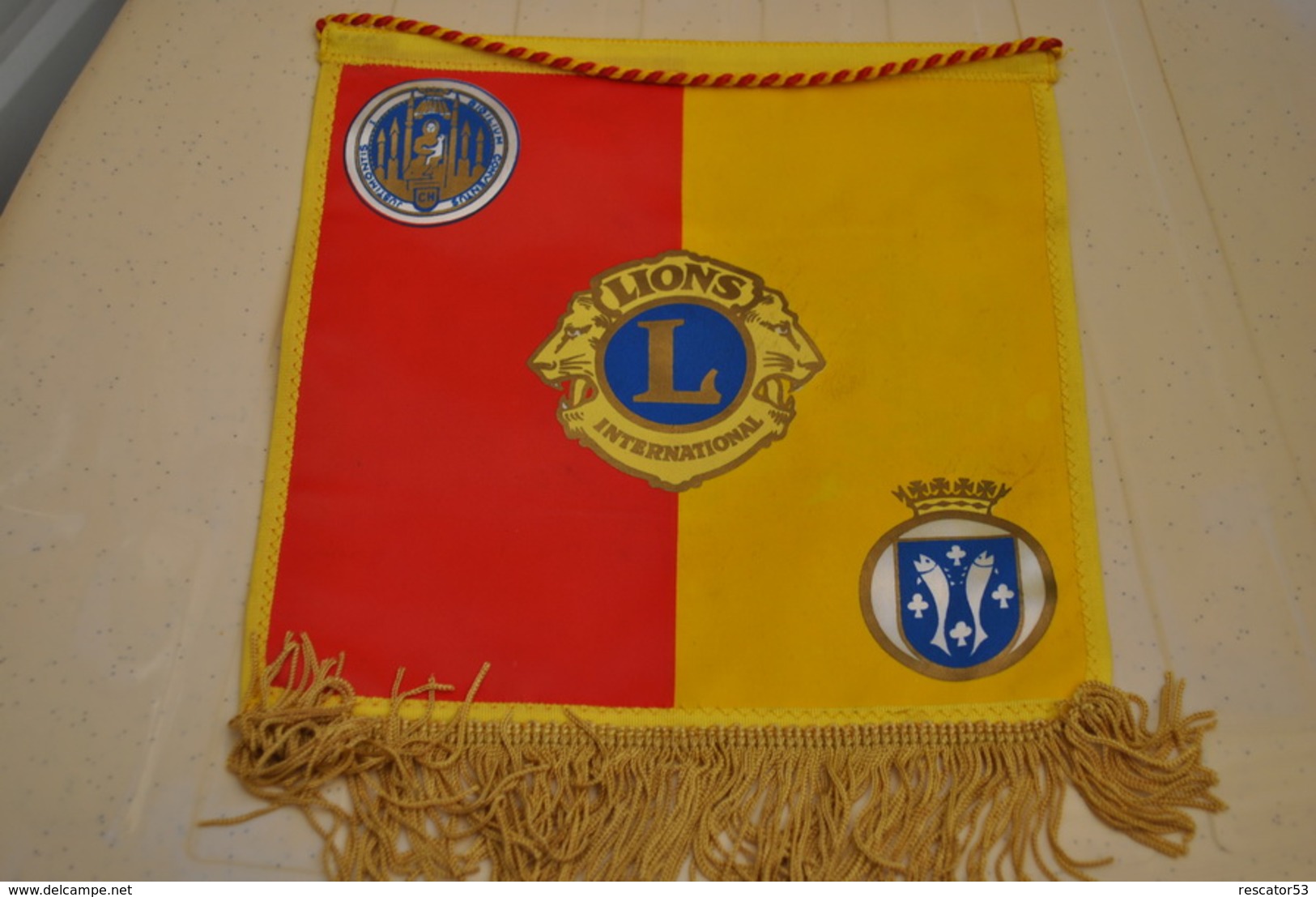 Rare Fanion Lion's Club Orne Fensch Alzette - Autres & Non Classés