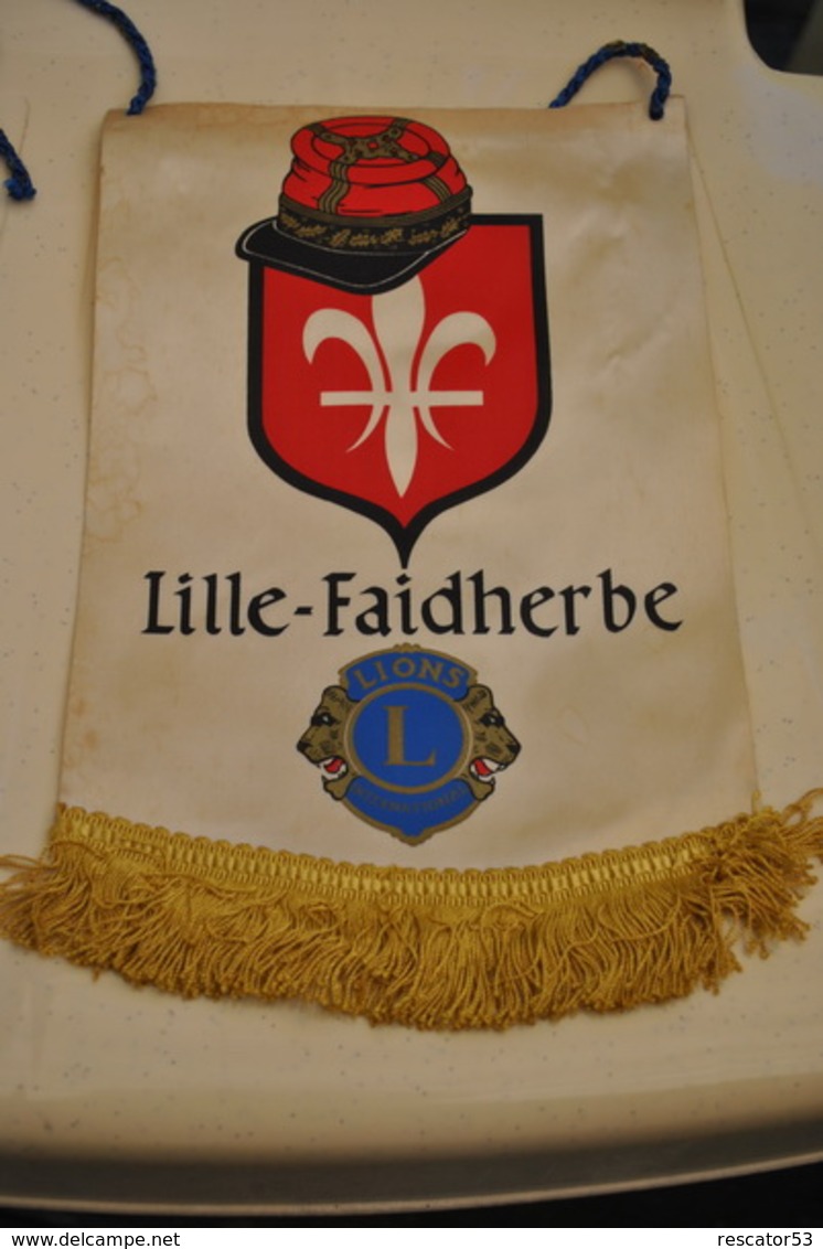 Rare Fanion Lion's Club Lille-Faidherbe - Sonstige & Ohne Zuordnung