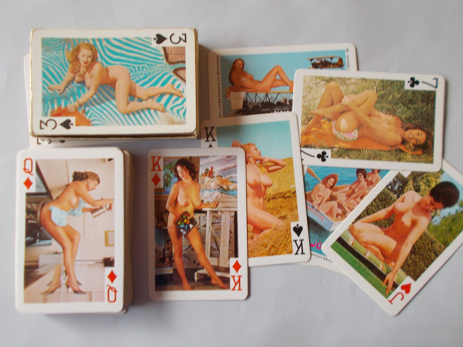 JEU DE CARTE PIN-UP - Cartes à Jouer Classiques