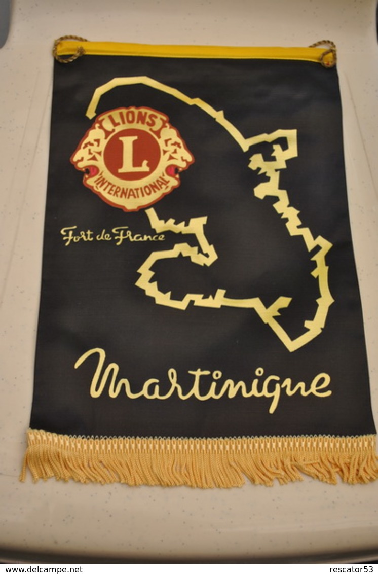 Rare Fanion Lion's Club Fort De France Martinique - Sonstige & Ohne Zuordnung