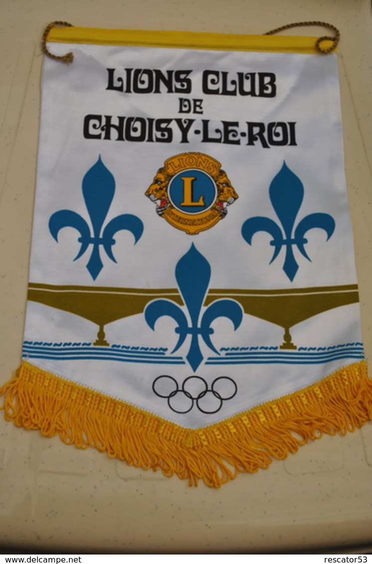 Rare Fanion Lion's Club Choisy Le Roi - Autres & Non Classés