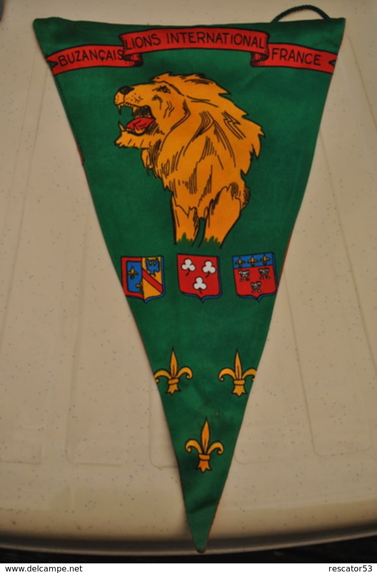 Rare Fanion Lion's Club Buzançais - Sonstige & Ohne Zuordnung